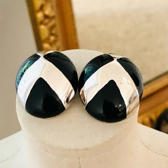 Vintage Luxury Classic signed CINER Earrings - Picture 13 of 13